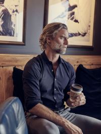 Modisches Herren Hemd in Blau